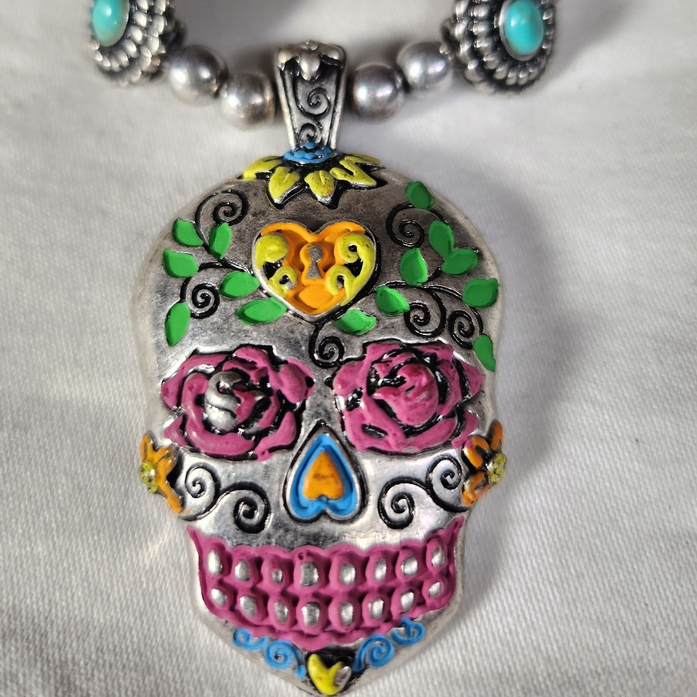 Sugar skull necklace - Picture 2 of 3